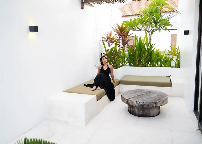 ヴィラ Casa Bella, 1 Bedroom With Pool In Umalas チャングー